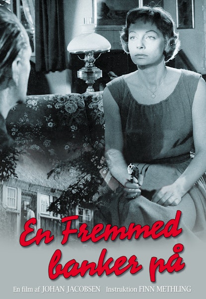 En fremmed banker på