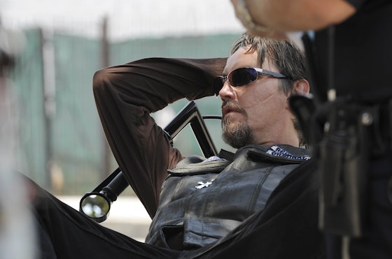 Sons of Anarchy S01E03