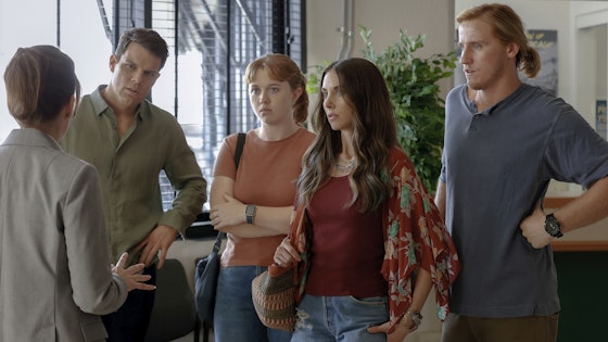 Apples Never Fall S01E02