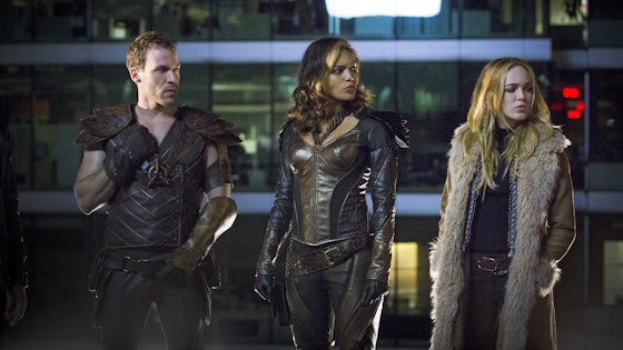 DC's Legends of Tomorrow S01E01
