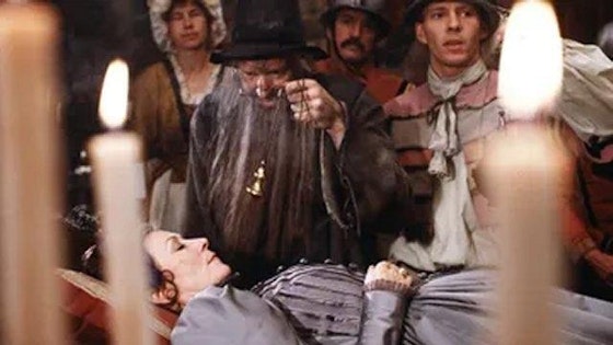 Jul på slottet S01E08