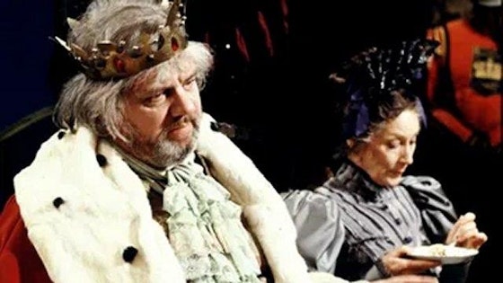 Jul på slottet S01E10