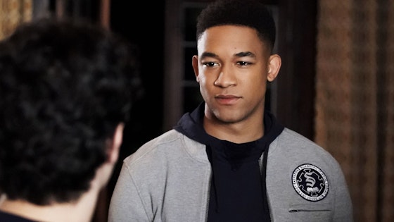 Legacies S01E09