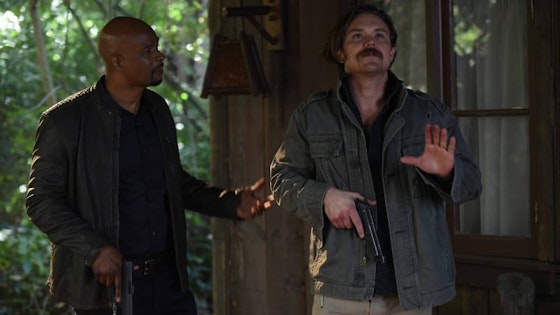 Lethal Weapon S01E18