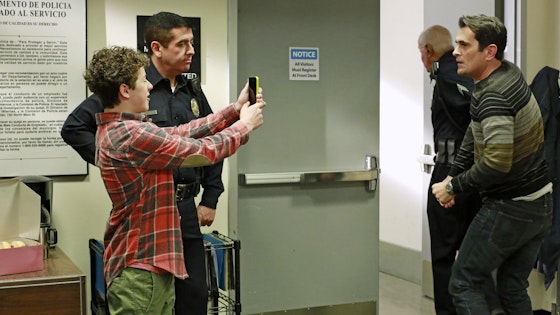 Modern Family S05E11