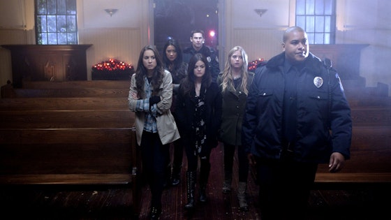 Pretty Little Liars S01E22