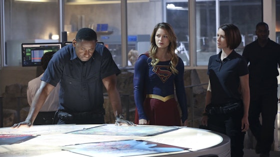 Supergirl S01E08