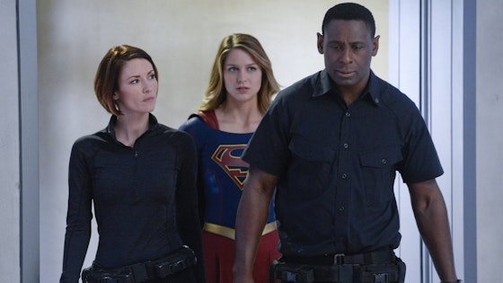 Supergirl S01E11