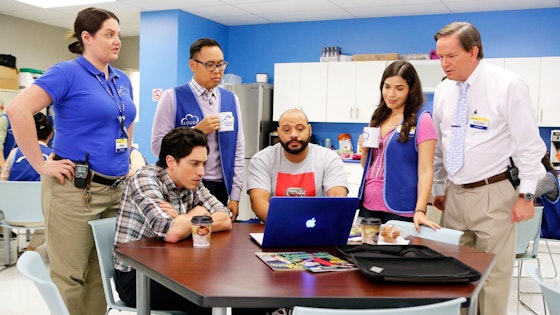 Superstore S01E06