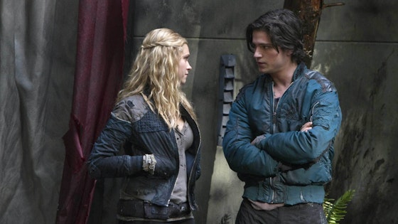 The 100 S01E09