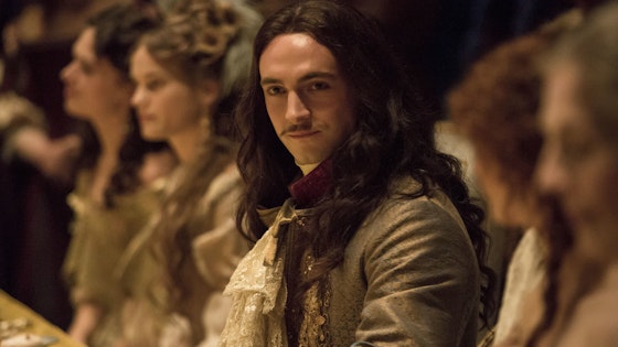Versailles S01E02