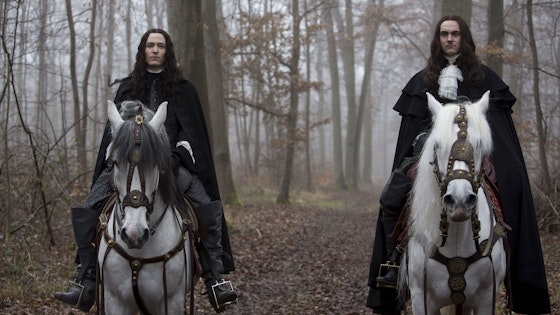 Versailles S01E08