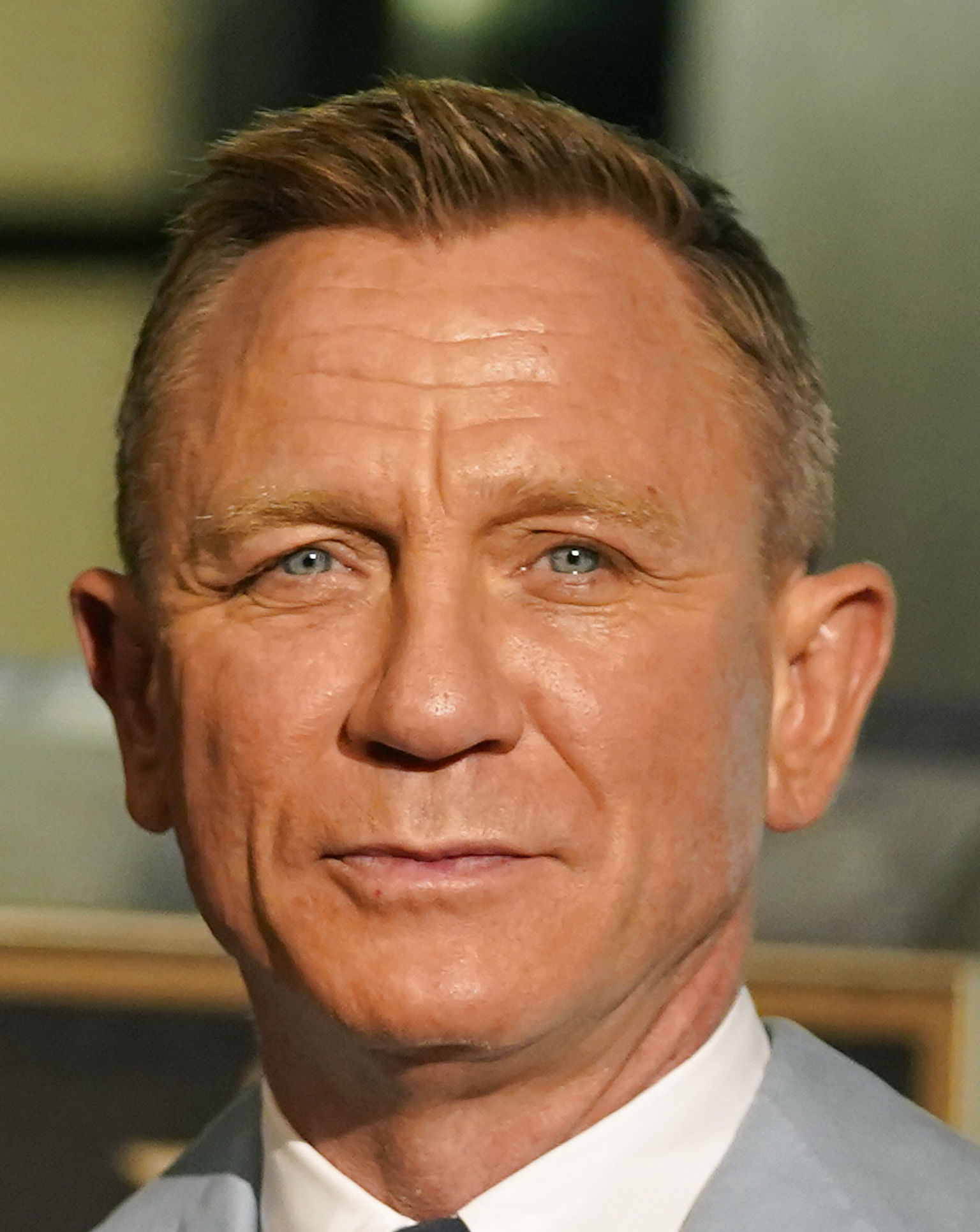 Daniel Craig